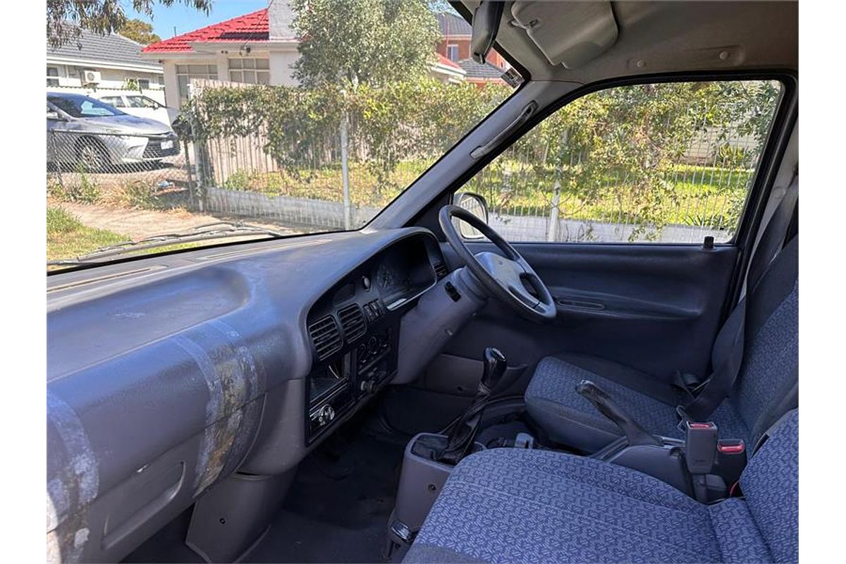 2003 Kia PREGIO 3VRS