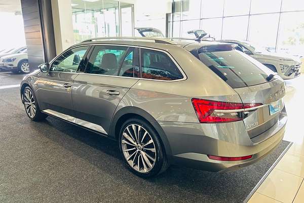 2022 SKODA Superb 162TSI Style NP