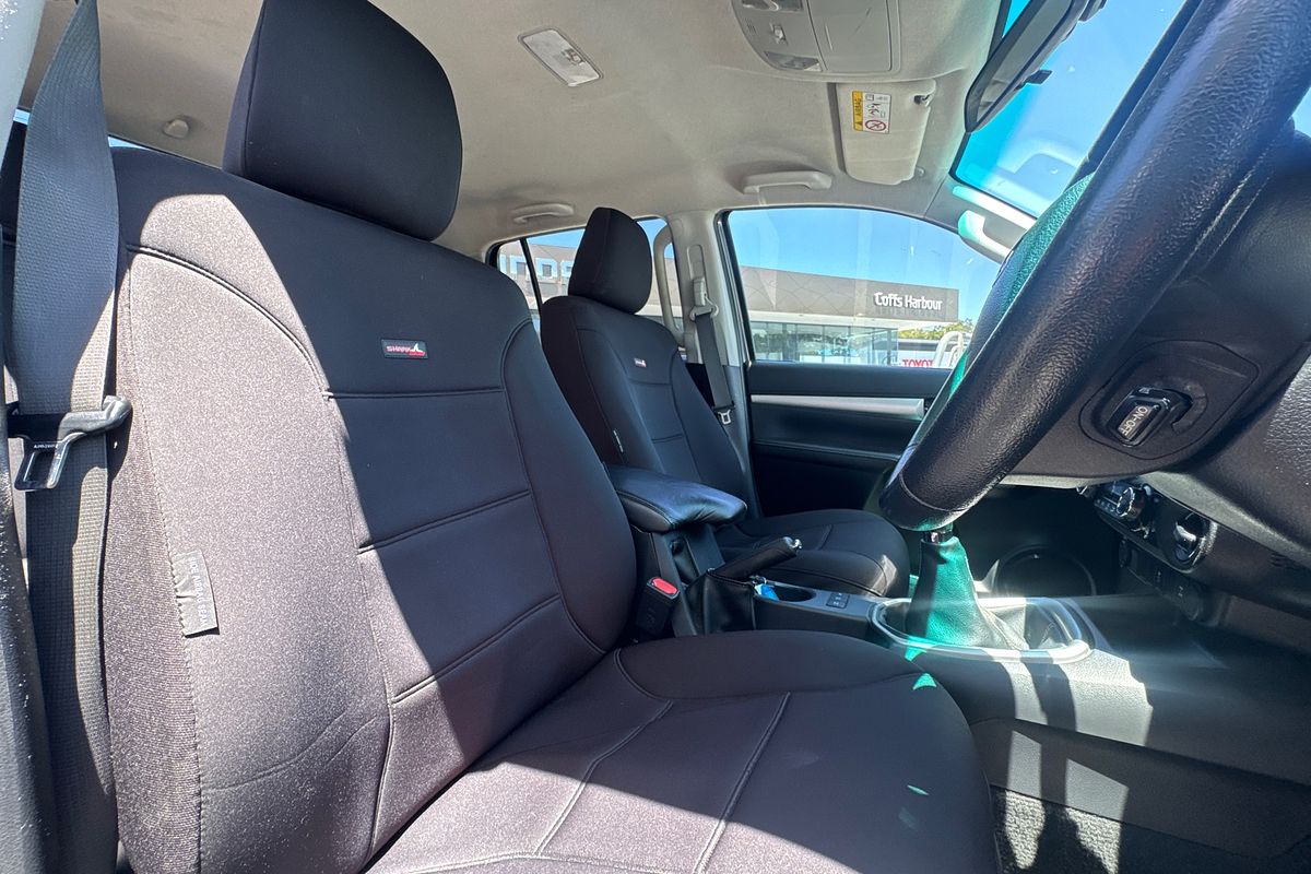 2016 Toyota Hilux SR5 GUN126R 4X4