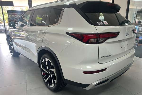 2024 Mitsubishi Outlander LS ZM