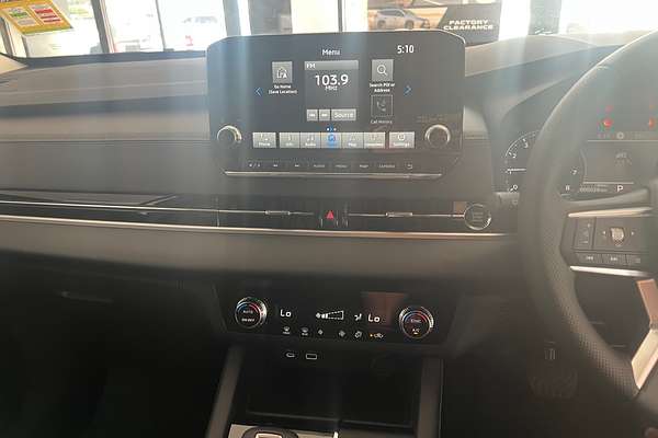 2024 Mitsubishi Outlander LS ZM
