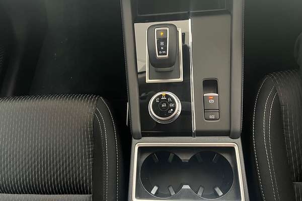2024 Mitsubishi Outlander LS ZM