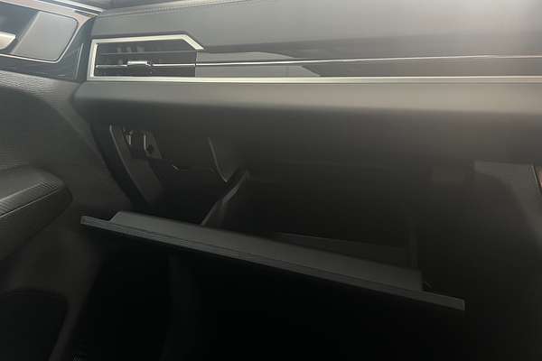 2024 Mitsubishi Outlander LS ZM