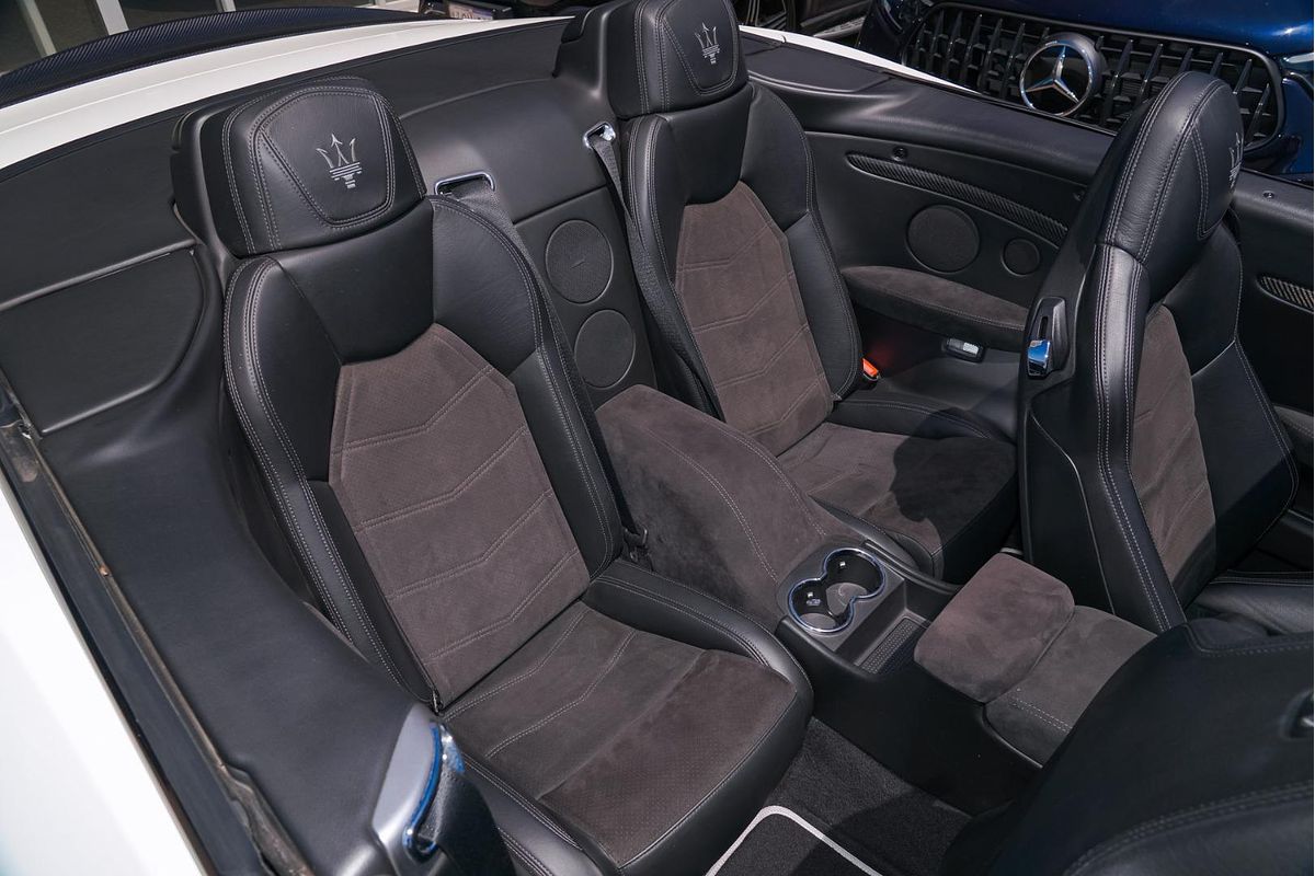 2014 Maserati GranCabrio MC M145
