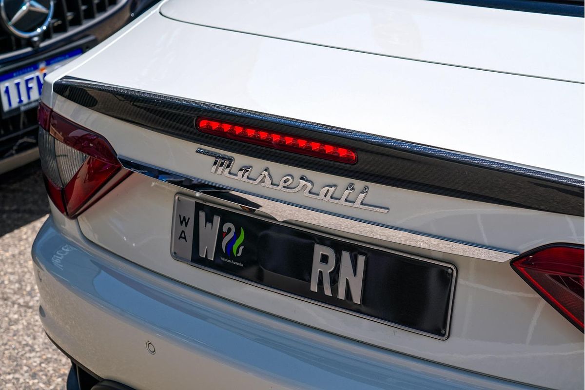 2014 Maserati GranCabrio MC M145