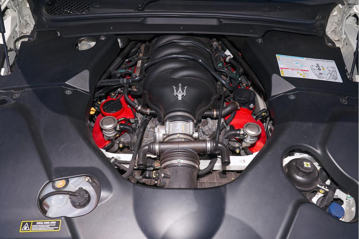 2014 Maserati GranCabrio MC M145