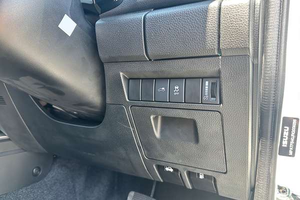 2025 Isuzu D-MAX LS-U+ 4X4