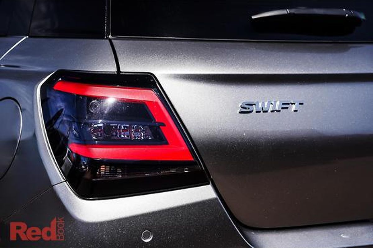 2025 Suzuki Swift Hybrid GLX UZ