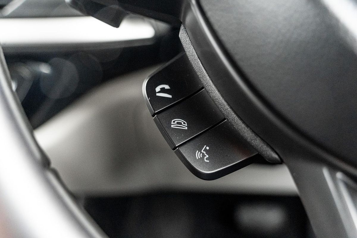 2024 Suzuki Swift Hybrid GLX UZ