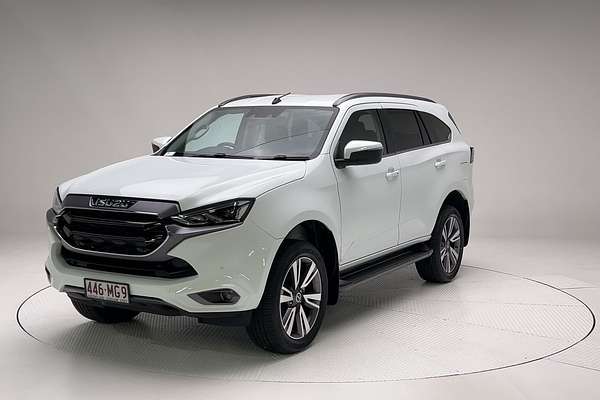 2022 Isuzu MU-X LS-T