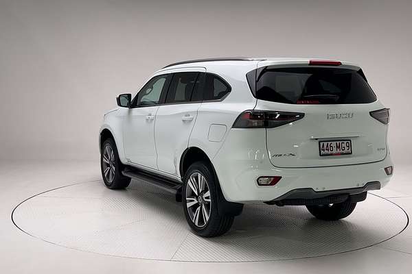 2022 Isuzu MU-X LS-T