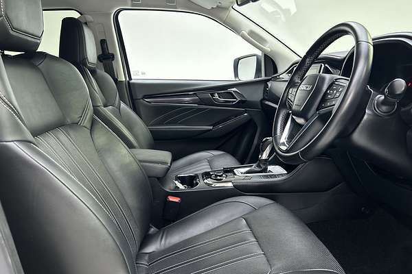 2022 Isuzu MU-X LS-T