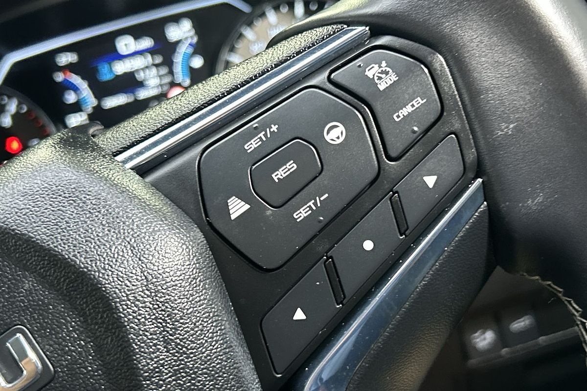 2022 Isuzu MU-X LS-T