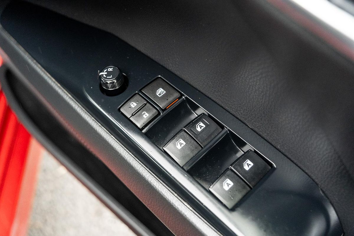 2018 Toyota Camry Ascent ASV70R