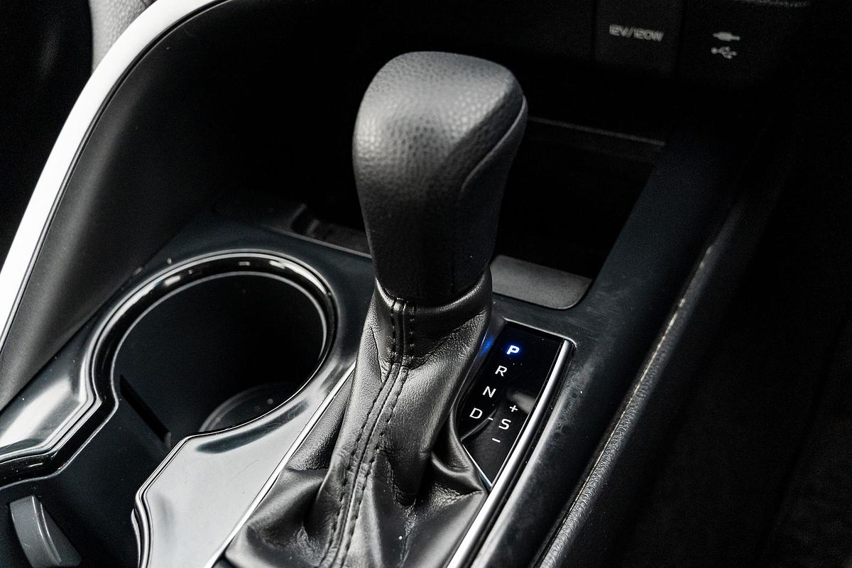 2018 Toyota Camry Ascent ASV70R