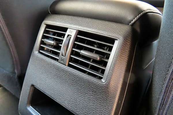 2022 Mitsubishi Outlander ES ZM