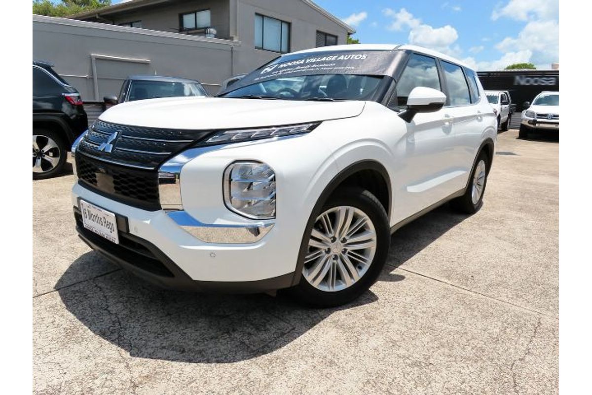 2022 Mitsubishi Outlander ES ZM