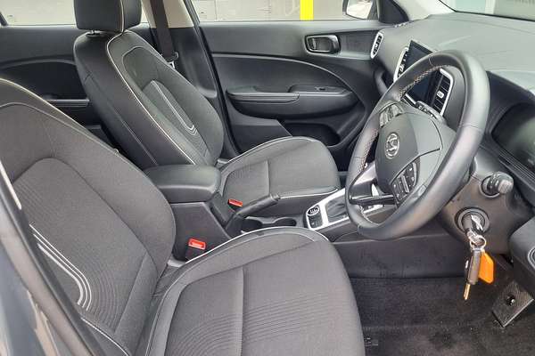 2024 Hyundai Venue Active QX.V5
