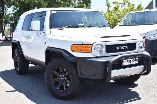 2013 Toyota FJ Cruiser GSJ15R