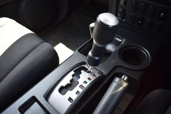 2013 Toyota FJ Cruiser GSJ15R