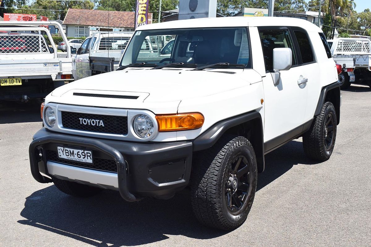 2013 Toyota FJ Cruiser GSJ15R