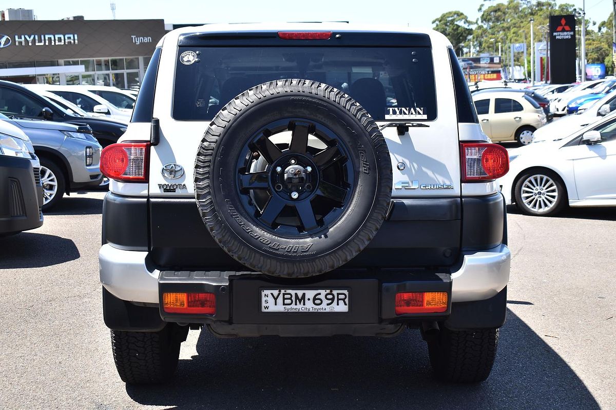 2013 Toyota FJ Cruiser GSJ15R