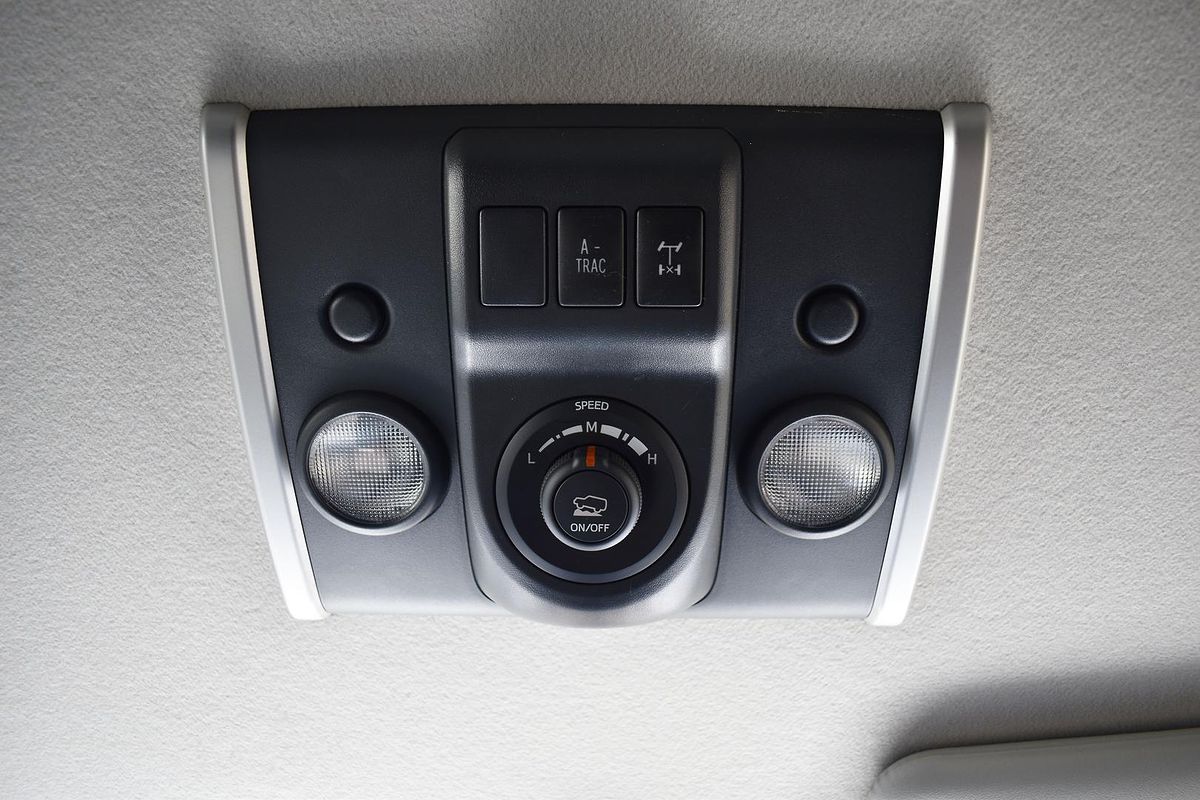 2013 Toyota FJ Cruiser GSJ15R
