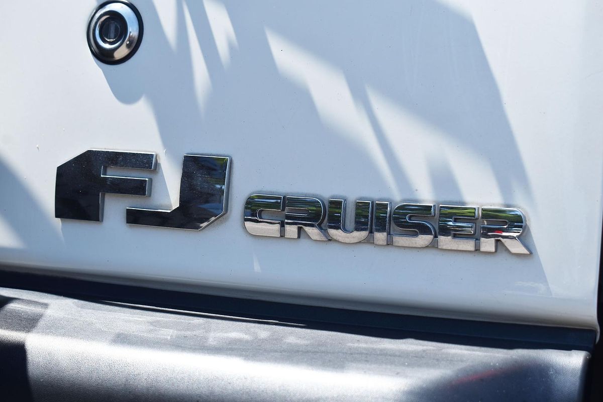 2013 Toyota FJ Cruiser GSJ15R