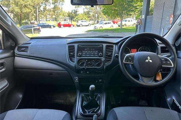 2015 Mitsubishi Triton GLX MQ 4X4