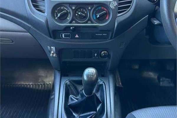 2015 Mitsubishi Triton GLX MQ 4X4