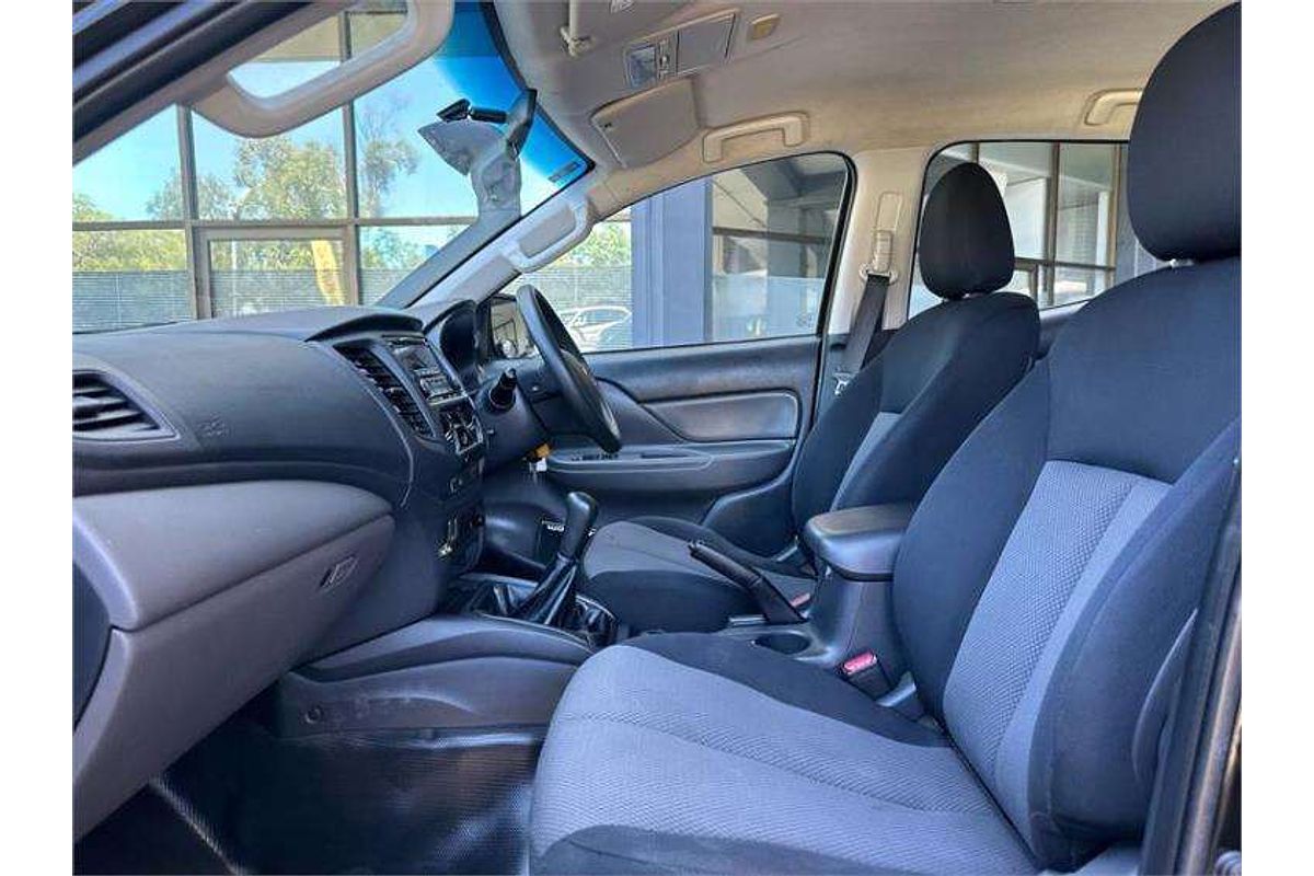 2015 Mitsubishi Triton GLX MQ 4X4