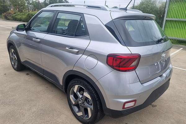 2024 Hyundai Venue Active QX.V5