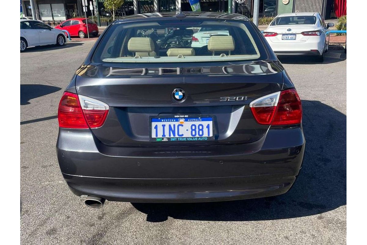 2008 BMW 3 Series 320i E90