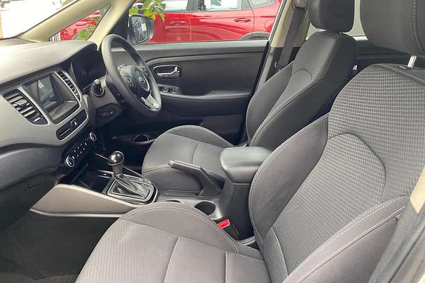 2018 Kia Rondo S RP