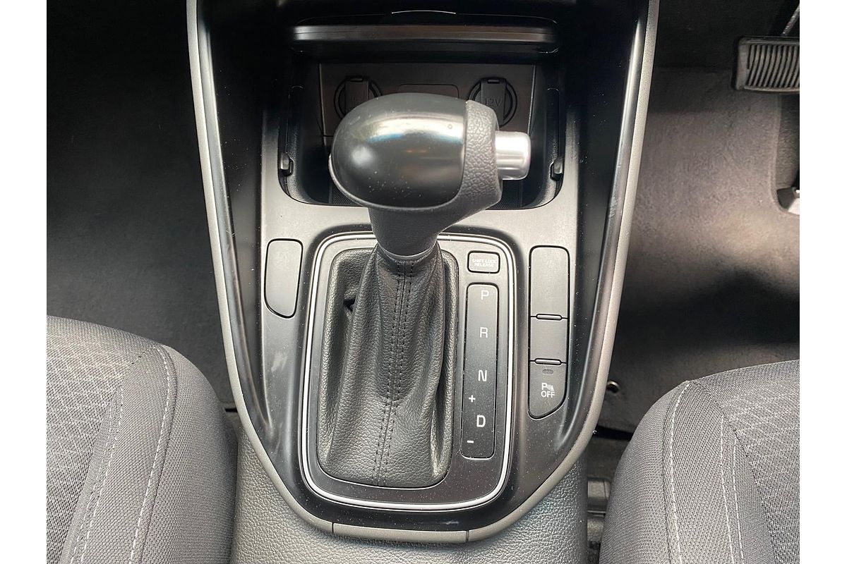 2018 Kia Rondo S RP