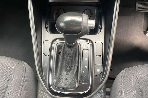 2018 Kia Rondo S RP