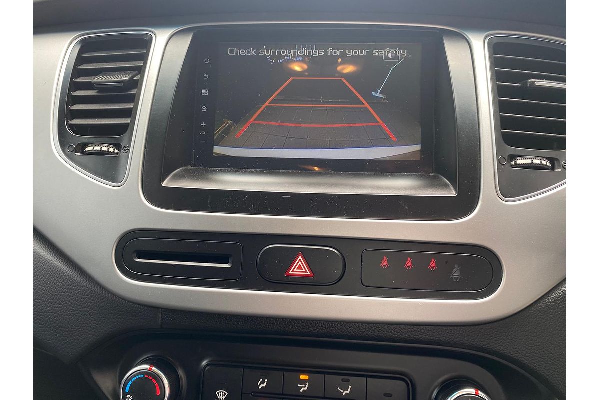 2018 Kia Rondo S RP