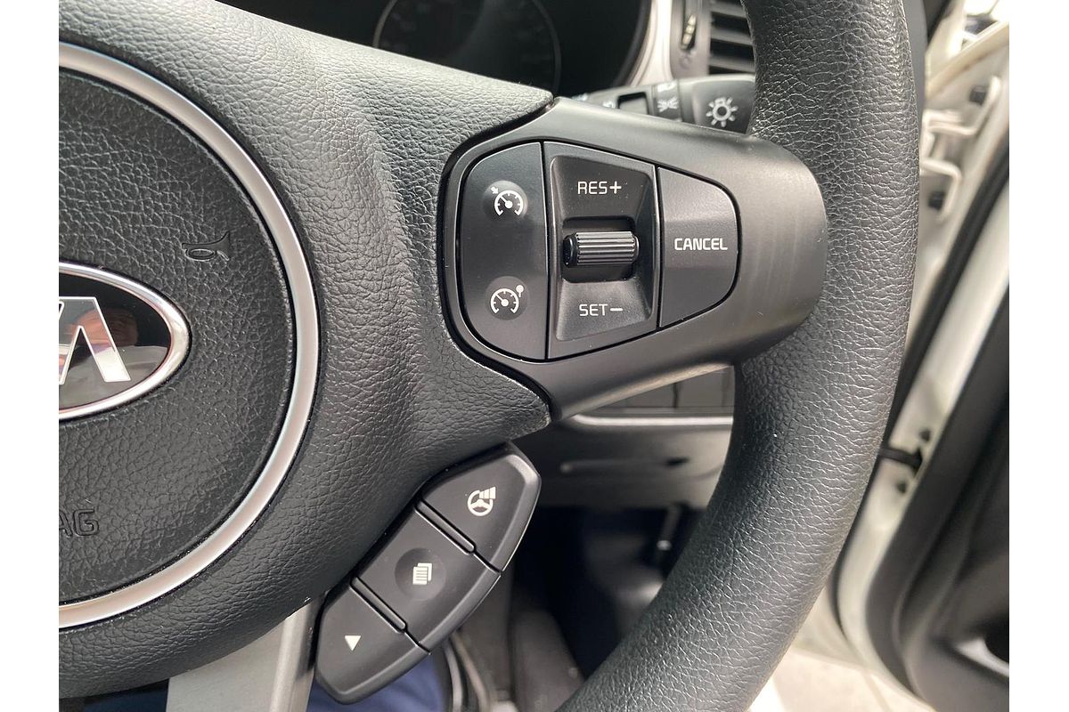 2018 Kia Rondo S RP