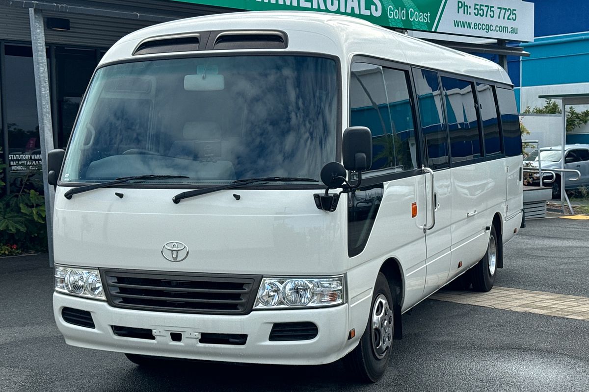 2013 Toyota Coaster Deluxe XZB50R