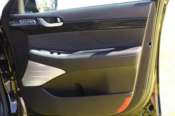 2024 Hyundai Palisade Calligraphy Black Ink LX2.V5