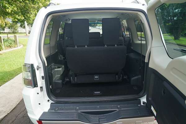 2017 Mitsubishi Pajero GLX LWB (4x4) NX MY17