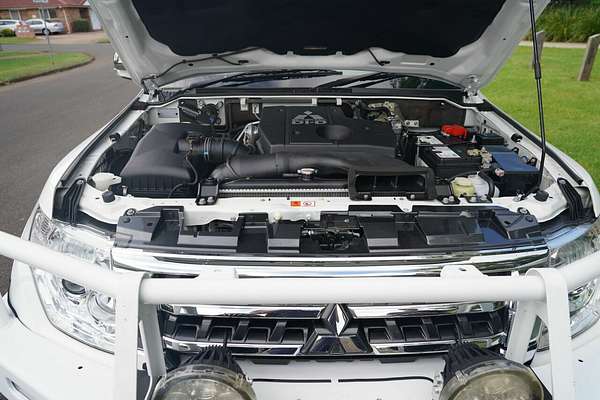 2017 Mitsubishi Pajero GLX LWB (4x4) NX MY17