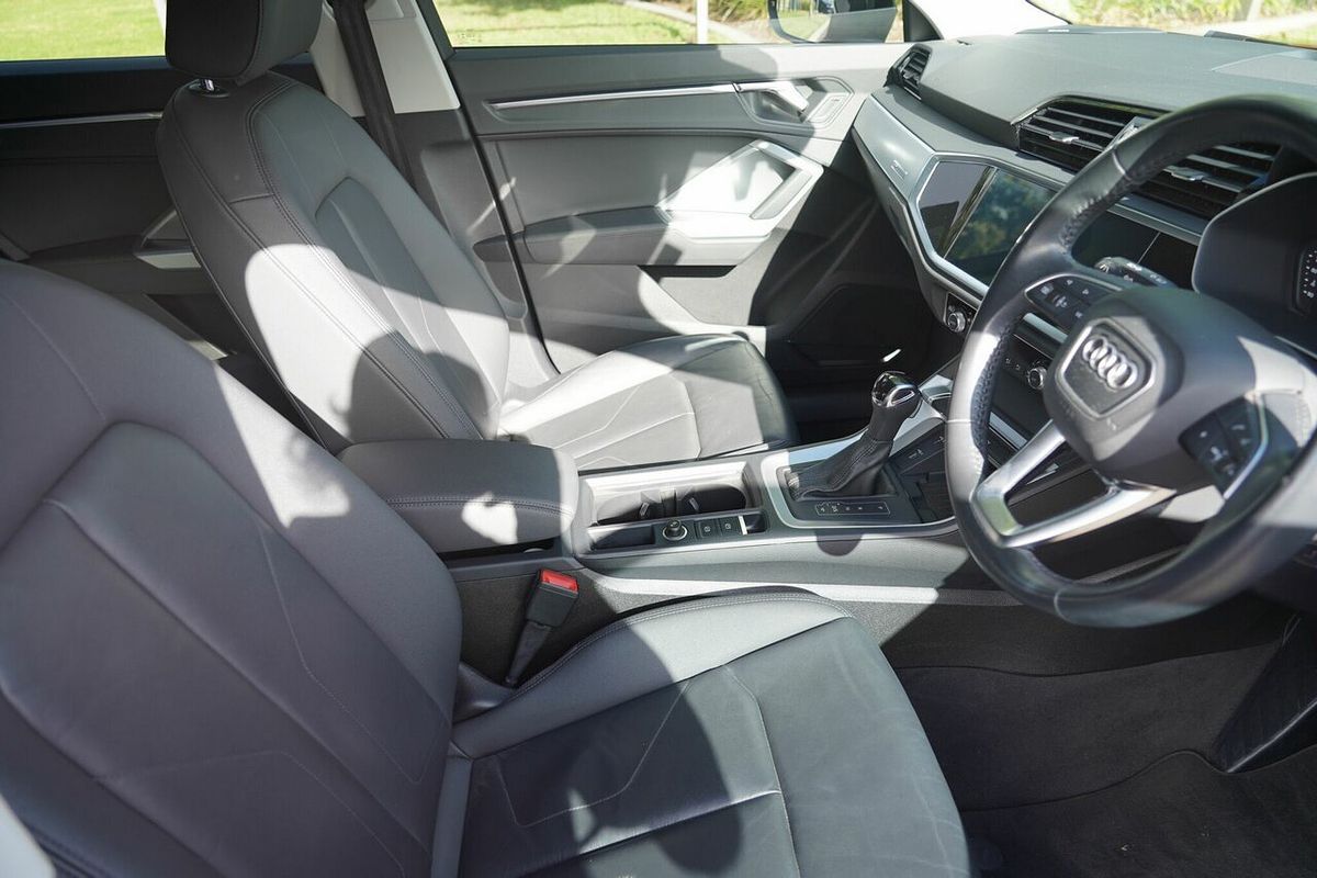 2019 Audi Q3 35 TFSI S Tronic Launch Edit. F3 MY20