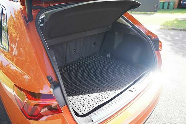 2019 Audi Q3 35 TFSI S Tronic Launch Edit. F3 MY20