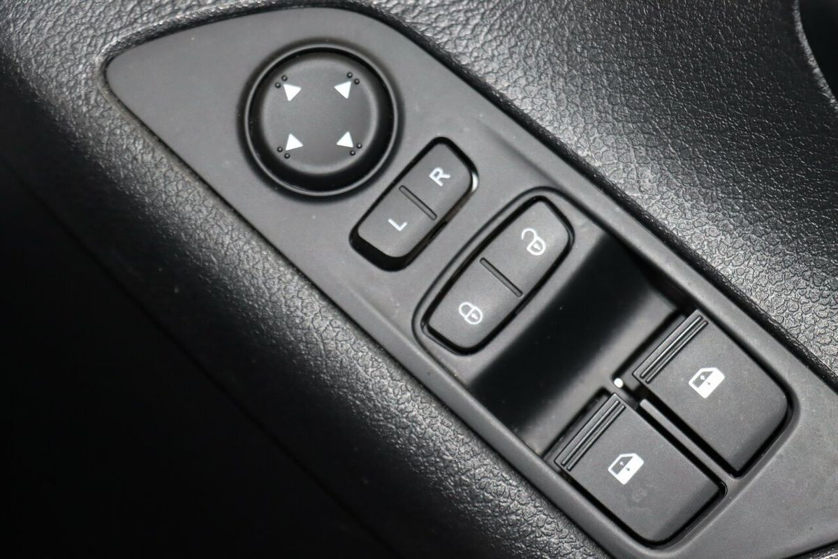 2024 LDV G10 + SV7C