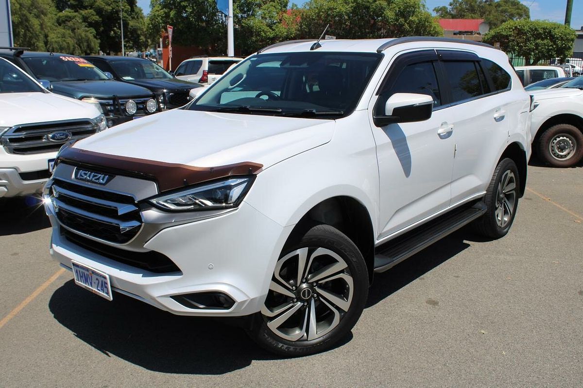 2022 Isuzu MU-X LS-T