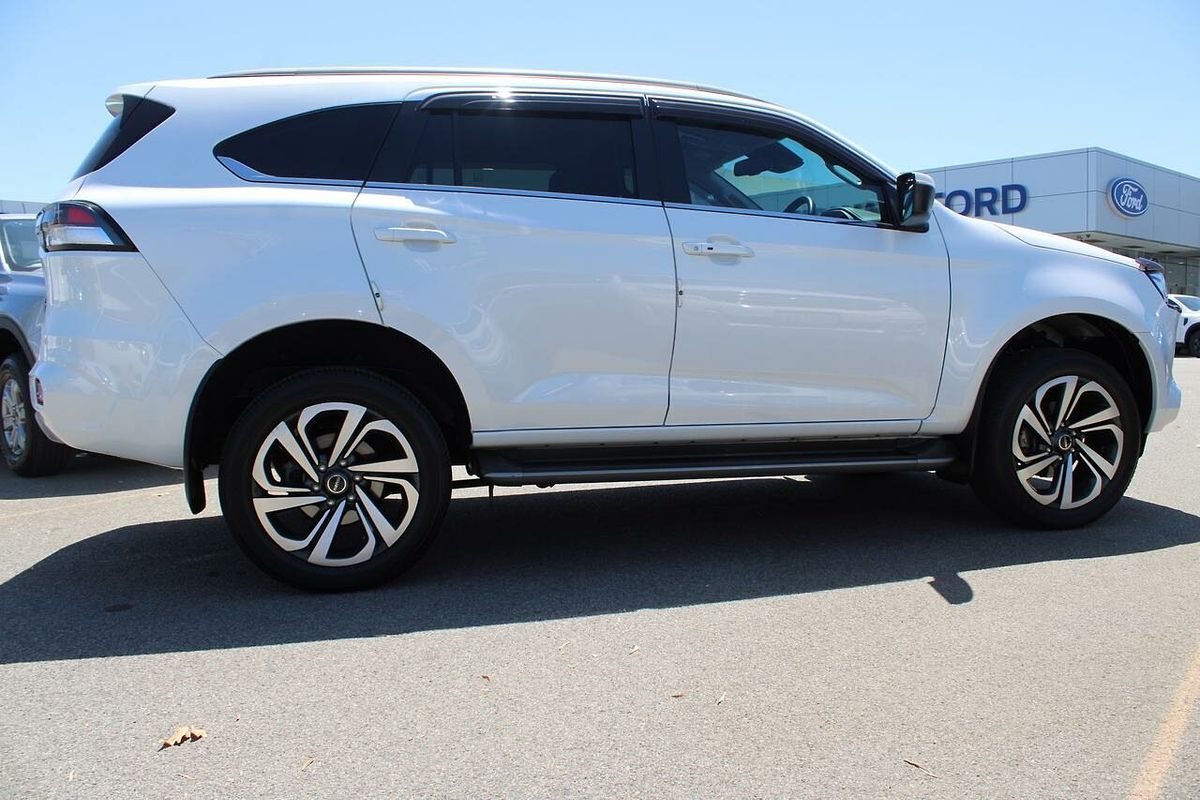 2022 Isuzu MU-X LS-T