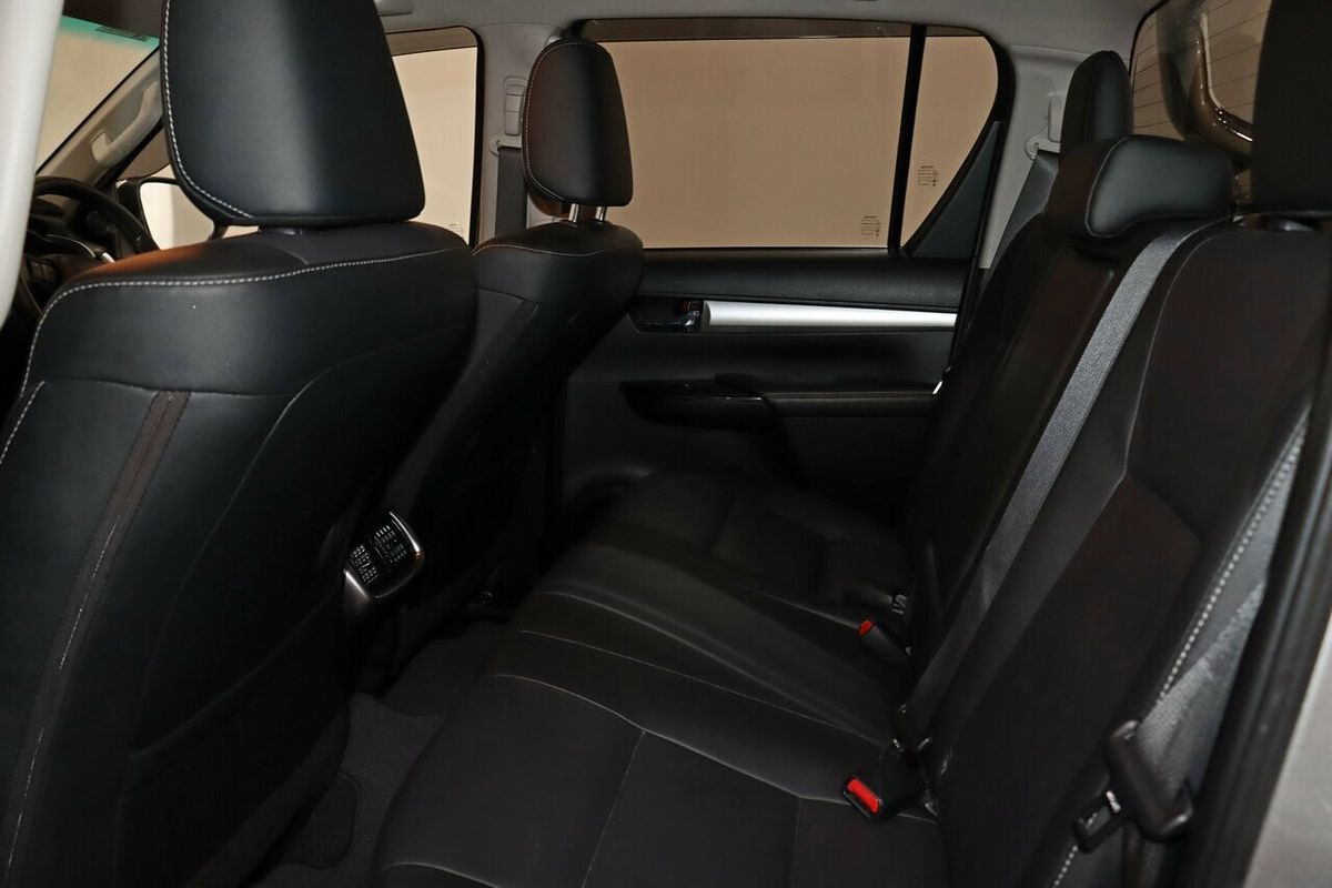 2021 Toyota Hilux SR5 GUN126R 4X4