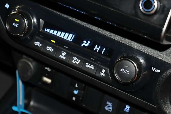 2021 Toyota Hilux SR5 GUN126R 4X4