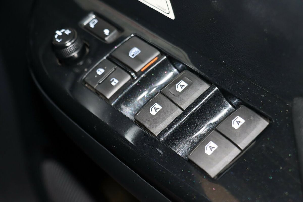 2021 Toyota Hilux SR5 GUN126R 4X4